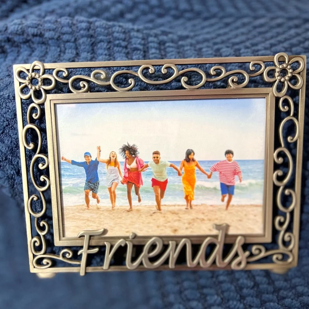 Friends Photo Frame - Malden - 4 x 6 photo